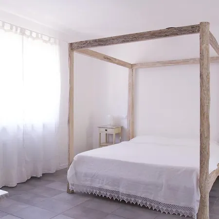 Il Fiume Azzurro كاستيلّيتّو سوبرا تي